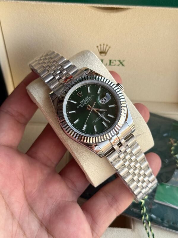 ⁦Rolex Oyster Datejust Mens and womens Watch 126334BKSJ model 1-mirror⁩ - الصورة ⁦6⁩