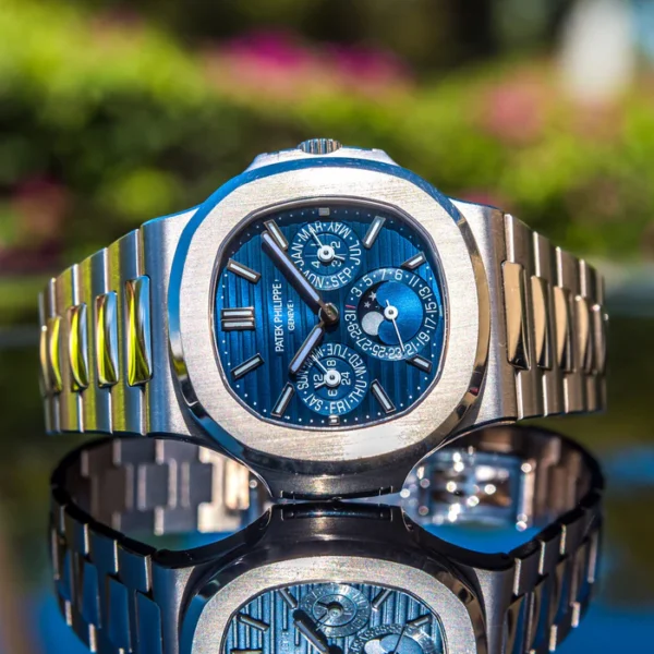 ⁦Patek Philippe Nautilus Ref.5740/1G-001-mirror⁩ - الصورة ⁦4⁩