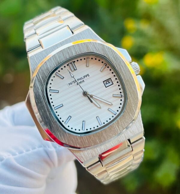 ⁦Patek Philippe Nautilus Jewel Watch 387454-first⁩ - الصورة ⁦3⁩